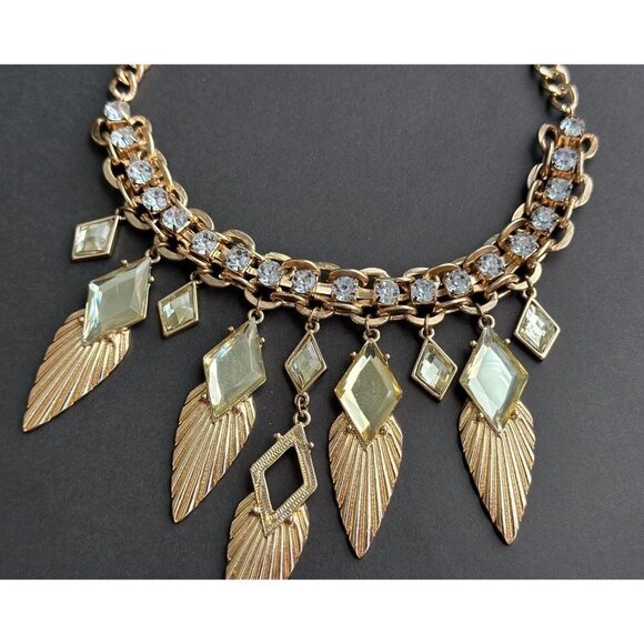 Vintage gold tone leaf and Crystals choker necklace 16” - Picture 5 of 7
